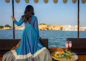 Female Escorts in Taj Vivanta