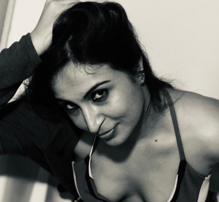 lightning fast 30 minutes delivery of girls through our female escort service in Bangalore